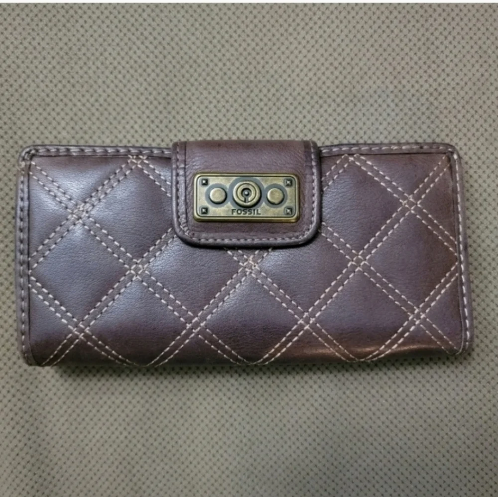 Fossil crosshatched embroidered slim brown leather snap wallet